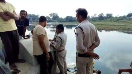 सतना: नदी में उतराती मिली अधेड़ की लाश, इलाके में फैली सनसनी