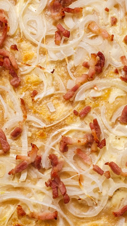 La vraie recette de Flammekueche (Tarte flambée)