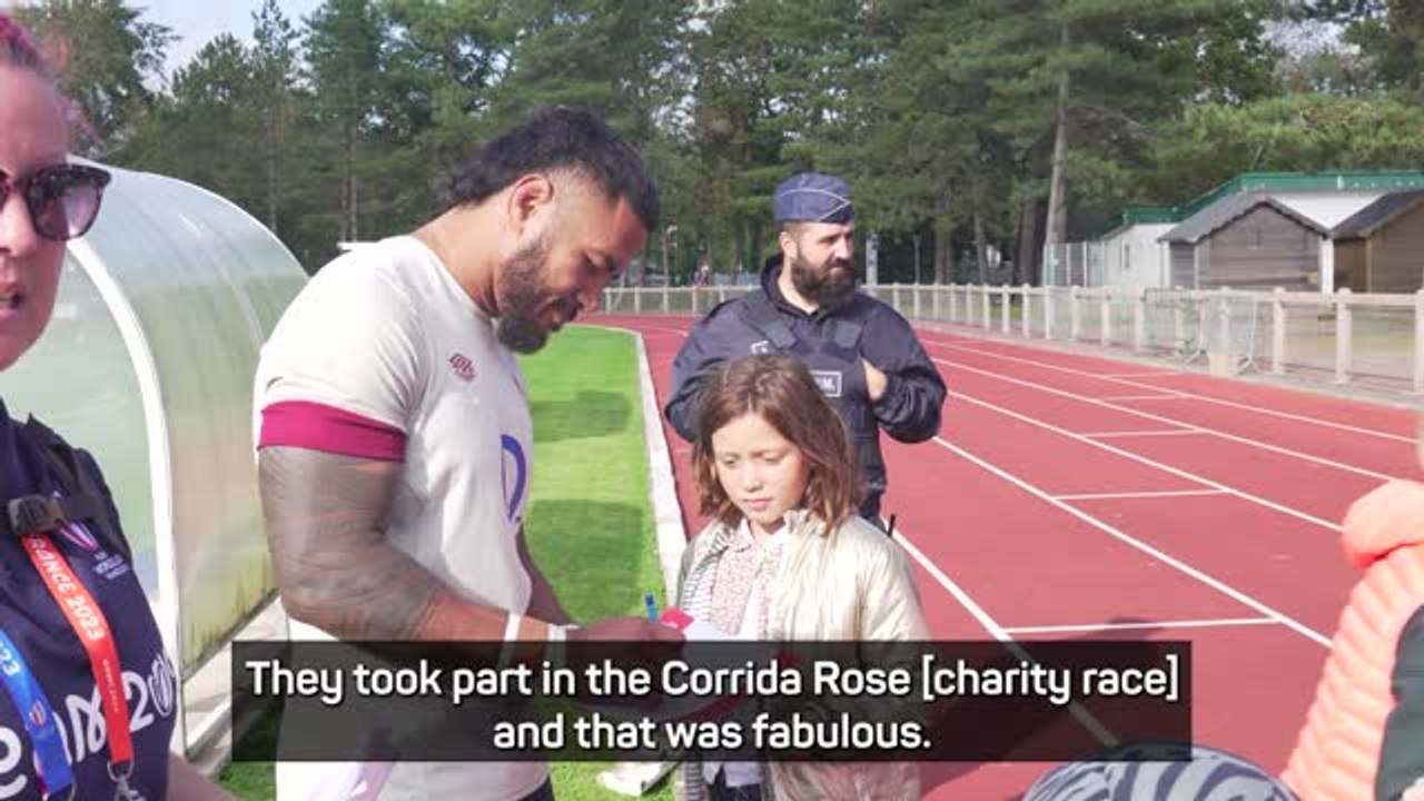 Inside the Scrum - The French town supporting England