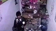 सीकर: दुकान का शटर तोड़कर घुसे चोर, कर डाली ये वारदात, CCTV में हुआ कैद