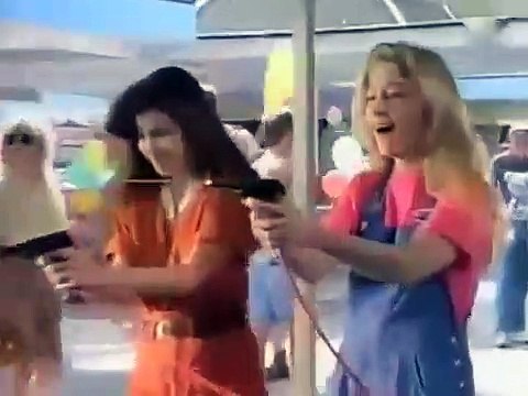 Notre Belle Famille - Générique TV