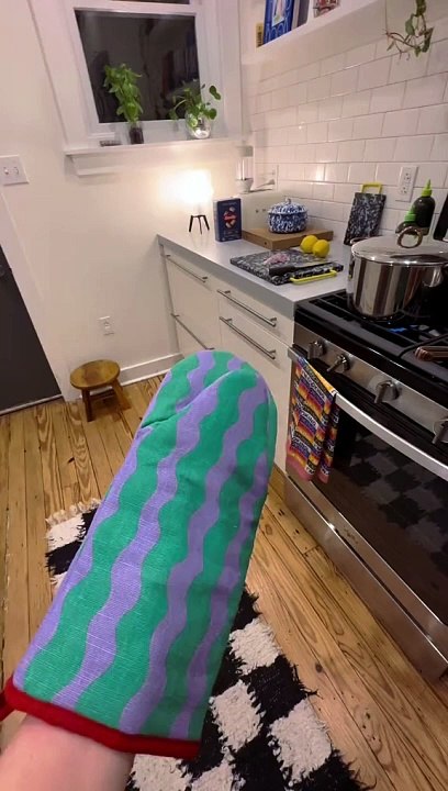 Ikea lanza los guantes más alucinantes que puedas imaginar y son un exitazo