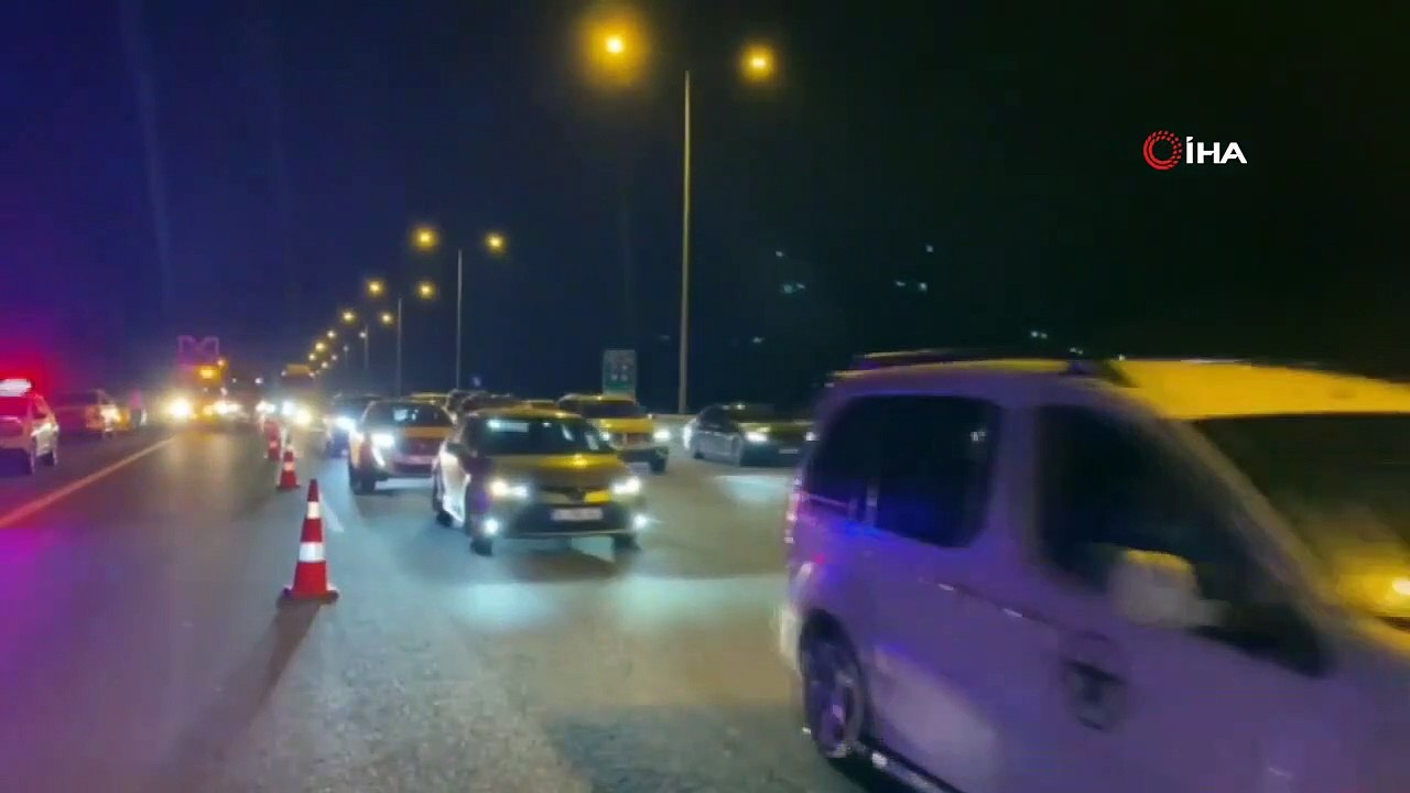 2 personnes sont mortes à la suite de l'accident de la voiture dans laquelle la famille revenait des funérailles à Kocaeli.