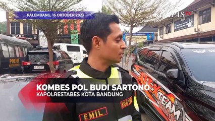 Video herunterladen: Viral Ferrari Vs Pajero Balap Liar di Palembang, Ujung-ujungnya Kena Tilang Polisi