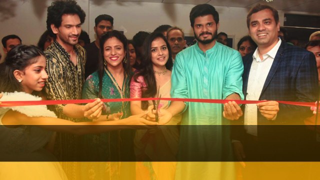 Vaishnavi Chaitanya : కోకాపేటలో 'బేబీ' బ్యూటీ వైష్ణవి చైతన్య సందడి | Telugu Filmibeat