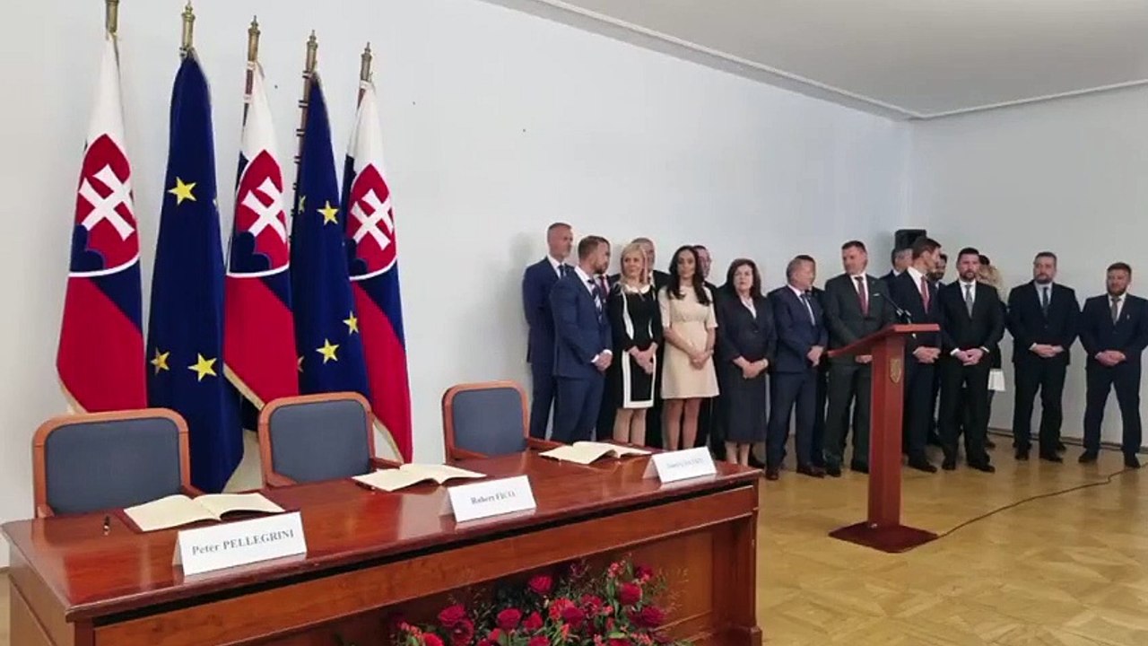 ZÁZNAM: R. Fico informoval o prerozdelení ministerstiev, mená zatiaľ neprezradil