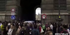 Francia a rischio attentati, evacuato il Louvre a Parigi