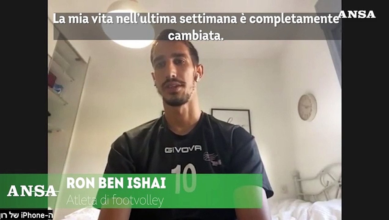 Israele, il campione di footvolley: "Mandiamo cibo e vestiti ai soldati per dare loro forza"