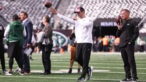 Aaron Rodgers Returning Would Lead to Jets QB Controversy