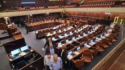 İsrail meclisinde büyük panik!
