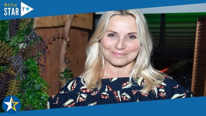 Sophie Favier  nombril à l’air, cape et créoles… sa fille Carla Marie s’est mariée à Rome