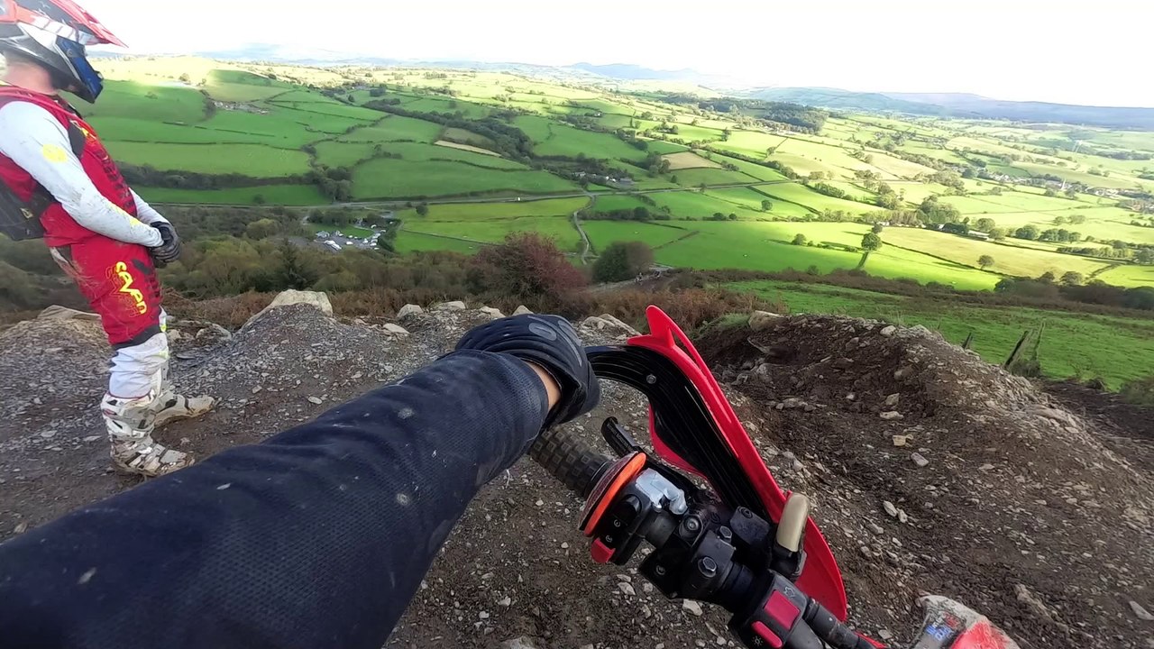 Wern DDu Adam