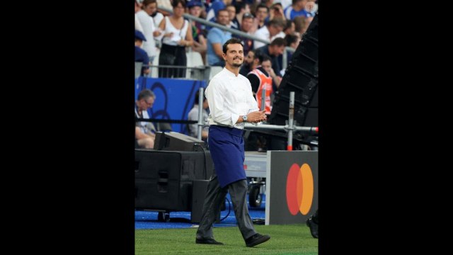 Juan Arbelaez divorcé de Laury Thilleman et de nouveau en couple : tendre preuve d'amour pour sa b