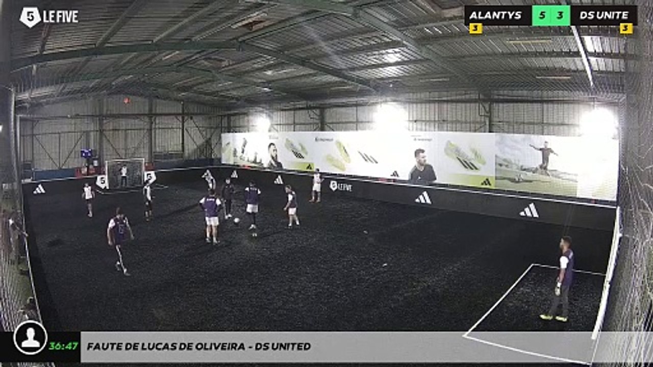 Faute de Lucas DE OLIVEIRA - DS UNITED