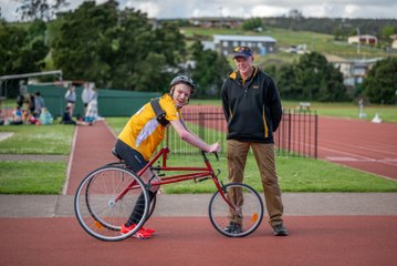 Frame-runner George van Dijk takes part in first race