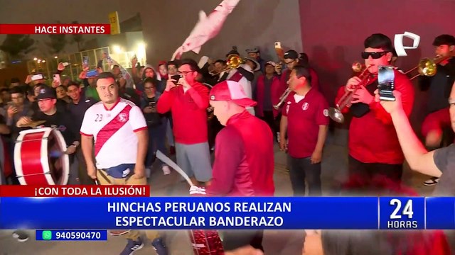 Hinchas de la Selección Peruana realizaron banderazo afuera de hotel de concentración