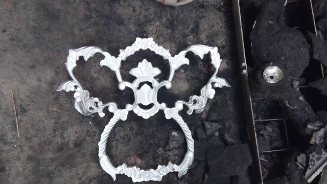 Aluminium Casting An Gate Master Piece Design With Sand Mold Techniques | Sand Casting