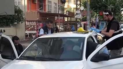İşe gitmek için bindiği otomobilinde tabancayla vuruldu