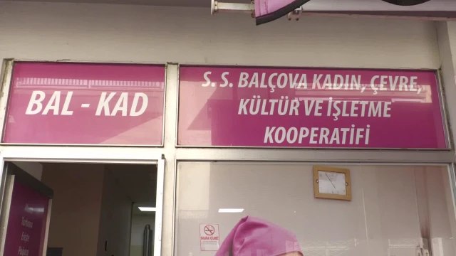 Selvi Kılıçdaroğlu, CHP'li Belediyelerin Beslenme Saati Projesini İzmir Balçova'da Yerinde İnceledi: Bu Uygulamanın Bir Devlet Politikası Olması...