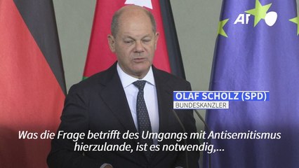 Scholz: Gesetze gegen Antisemitismus "mit aller Strenge" umsetzen