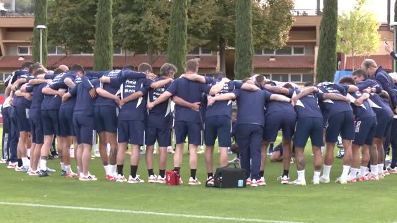 Buffon charges up Italy players ahead of Englan...