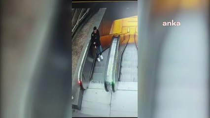 Metrodaki yürüyen merdivene bir sabotaj daha... Bu kez Küçükçekmece'den...