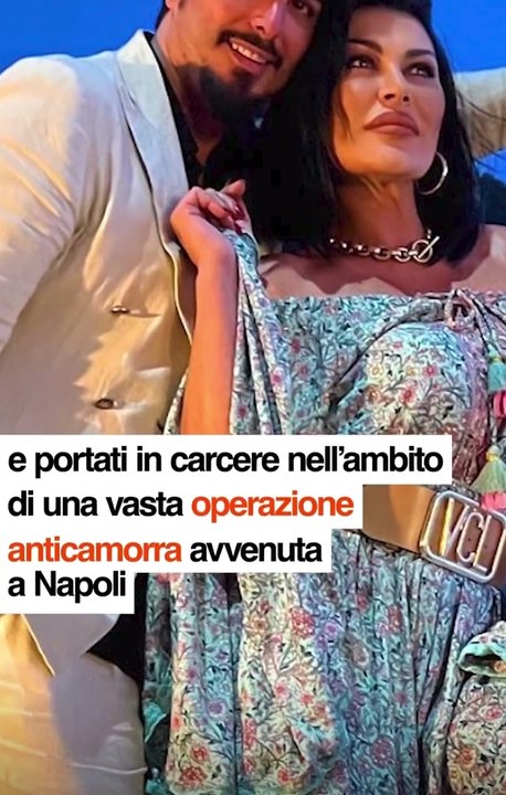 Il cantante neo melodico Tony Colombo e la moglie Tina Rispoli sono stati arrestati