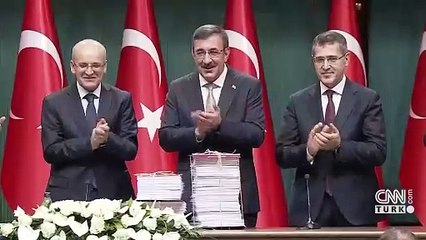 Cumhurbaşkanı Yardımcısı Yılmaz: Ekonomik büyümenin yüzde 4,4 olarak gerçekleşmesini öngörüyoruz