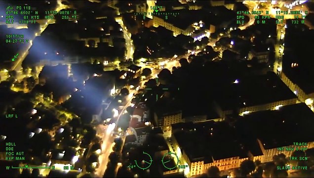 Occupazione viale Gramsci, via allo sgombero. Elicottero su Firenze