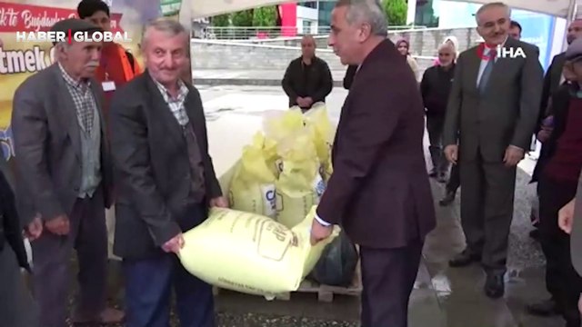 Samsun'da çiftçiye 10 ton gübre desteği: Verimlilik seviyesini daha da yukarılara taşıyacağız”