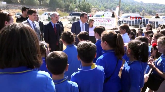 Burdur'da Çocuklara Yönelik Uçurtma Şenliği Düzenlendi