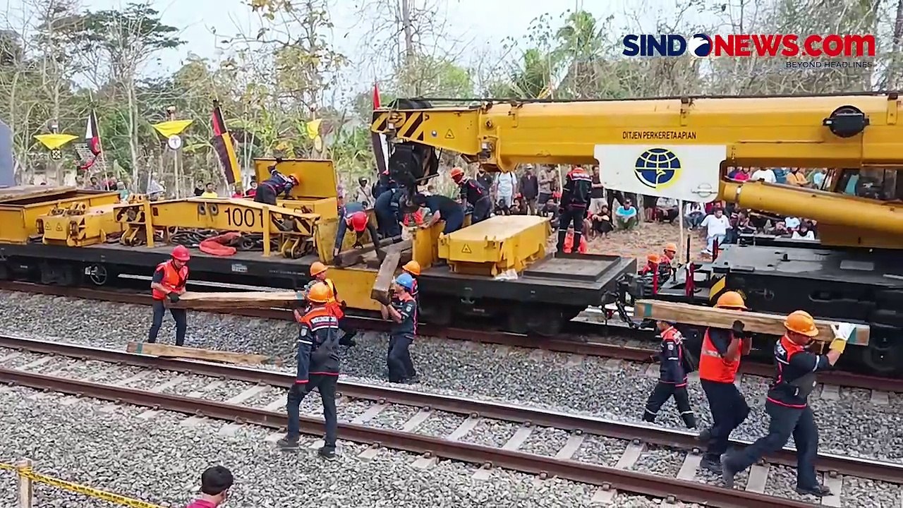 Proses Evakuasi KA Argo Semeru dan KA Argo Wilis yang Anjlok Gunakan Crane Canggih