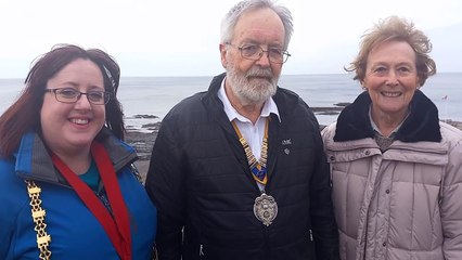 Mayor unveils sundial commemorating 75 years of Aberystwyth Rotary