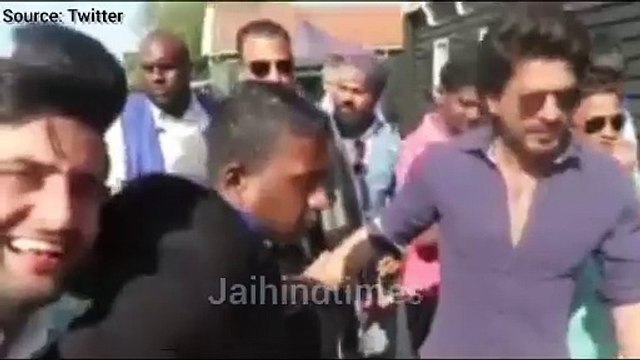 Shahrukh Khan Viral Video : Shahrukh Khan slapped a fan for calling 'Dunki' a remake of a Malayalam film?