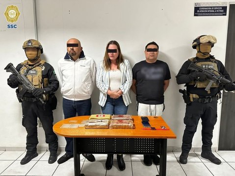 Detienen a tres personas por posesión de droga en Miguel Hidalgo, CdMx