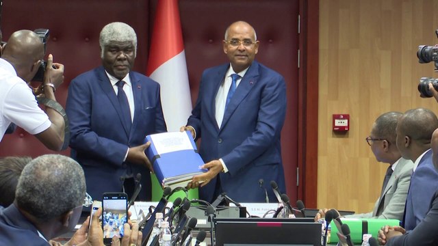 Politique : passation de charges entre le Premier Ministre sortant Patrick Achi et son successeur Beugré Mambé