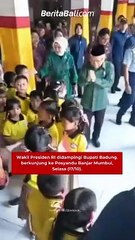 Wakil Presiden RI didampingi Bupati Badung, berkunjung ke Posyandu Banjar Mumbul, Selasa (17/10).