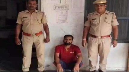 उदयपुर: ई मित्र पर चल रहा था ये खेल, पुलिस ने मारा छापा तो हुई हैरान, देखिए