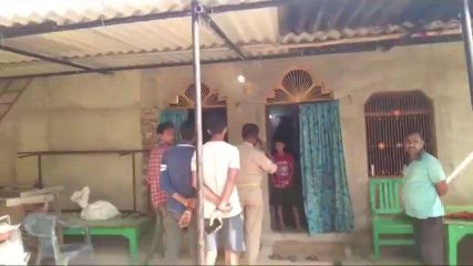 जौनपुर: 'एक कमरे में बैठे थे पुरुष-महिलाए, हो रहा था ये काम'...तभी हुई पुलिस की एन्ट्री