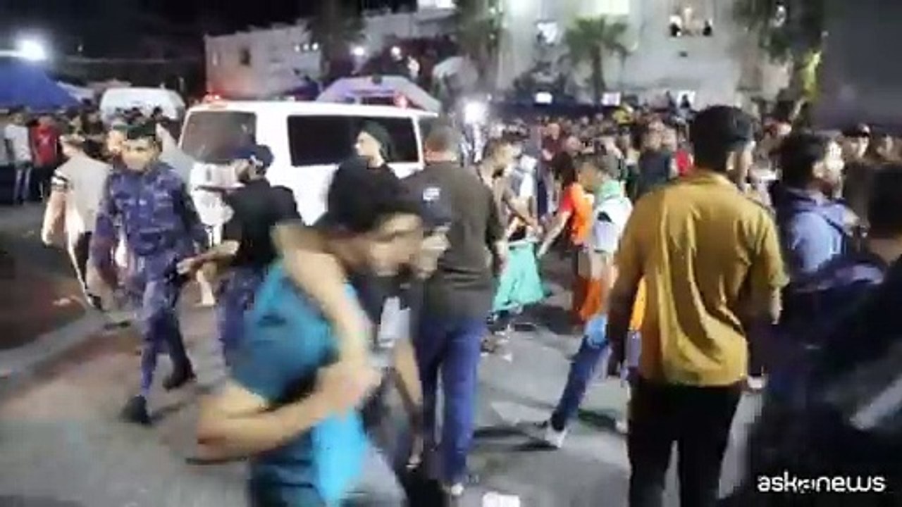 Strage all'ospedale di Gaza, centinia di morti e feriti