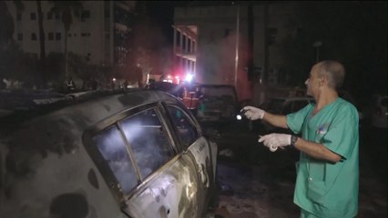 Estas son las imágenes que deja el ataque a un hospital de Gaza en el que han muerto al menos 500 palestinos