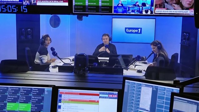 Risque d'attentat terroriste : comment Emmanuel Macron est-il passé de «l'État vous protège» à «soyez vigilants» ?