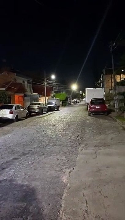 #EnVivo Muere un hombre asesinado de un balazo en el Fraccionamiento El Real de Tlaquepaque #GuardiaNocturna