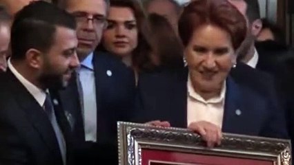 Akşener kendisine Sinan Aygün'ü soran gazeteciyi azarladı