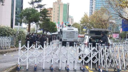 İsrail Başkonsolosluğu'nun çevresi demir bariyerlerle kapatıldı