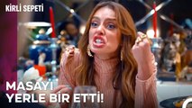 Yasemin Yemek Masasında ÇILDIRDI! - Kirli Sepeti 4. Bölüm