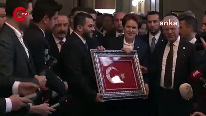 Akşener Sinan Aygül sorusunu beğenmedi, gazeteciyi azarladı