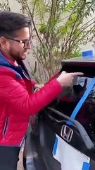El truco que no conocías para evitar que se empañen los cristales del coche cuando llueve