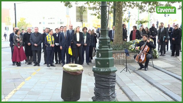 Attentat à Bruxelles: le Premier ministre suédois et des personnalités belges rendent hommage aux victimes