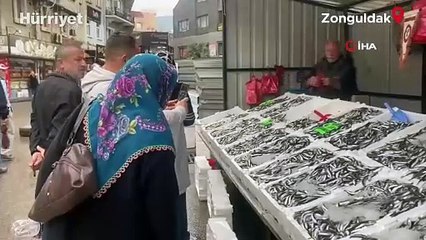 Fiyatlar düşüşe geçti, vatandaş balığa yöneldi